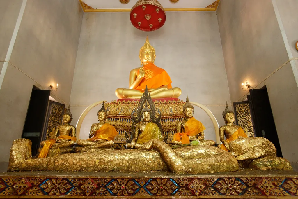 วัดพระนอน