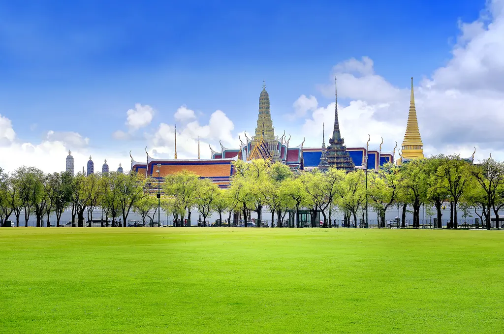 สนามหลวง